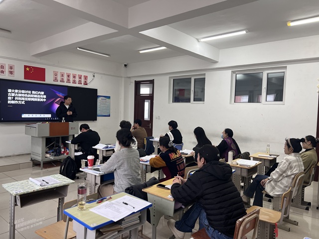 何平1.jpg