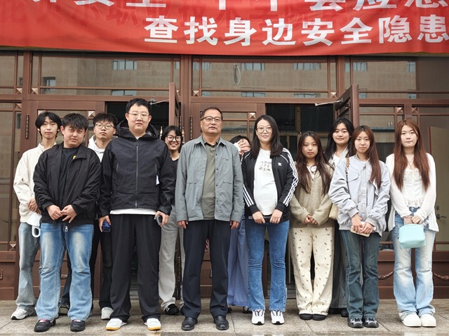 市宾馆 学校.jpg